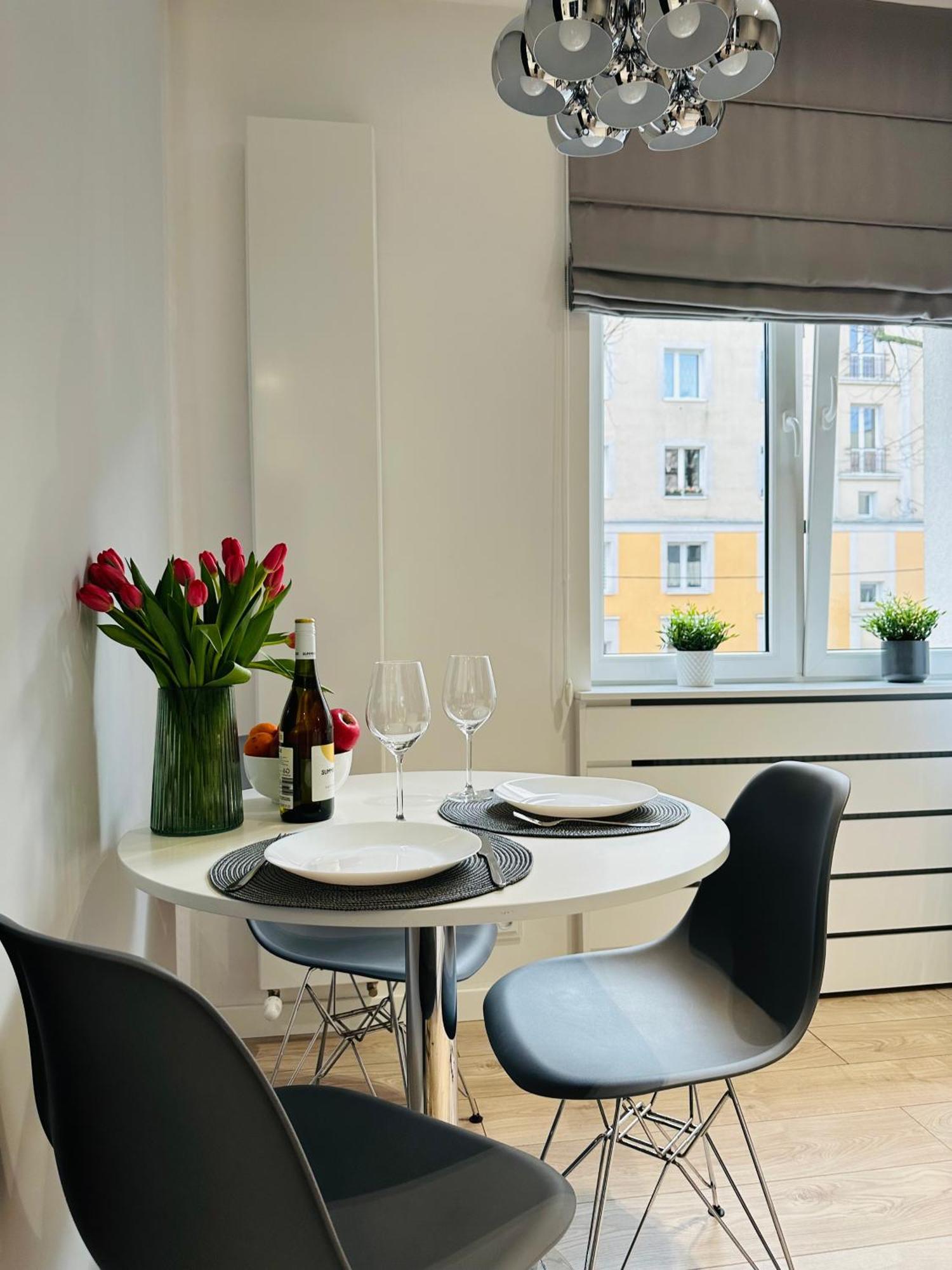 Apartment White Centrum 2-bedroom Czestochowa