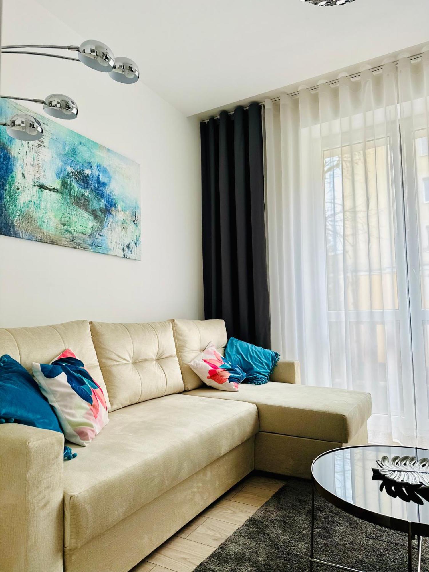 White Centrum 2-bedroom *